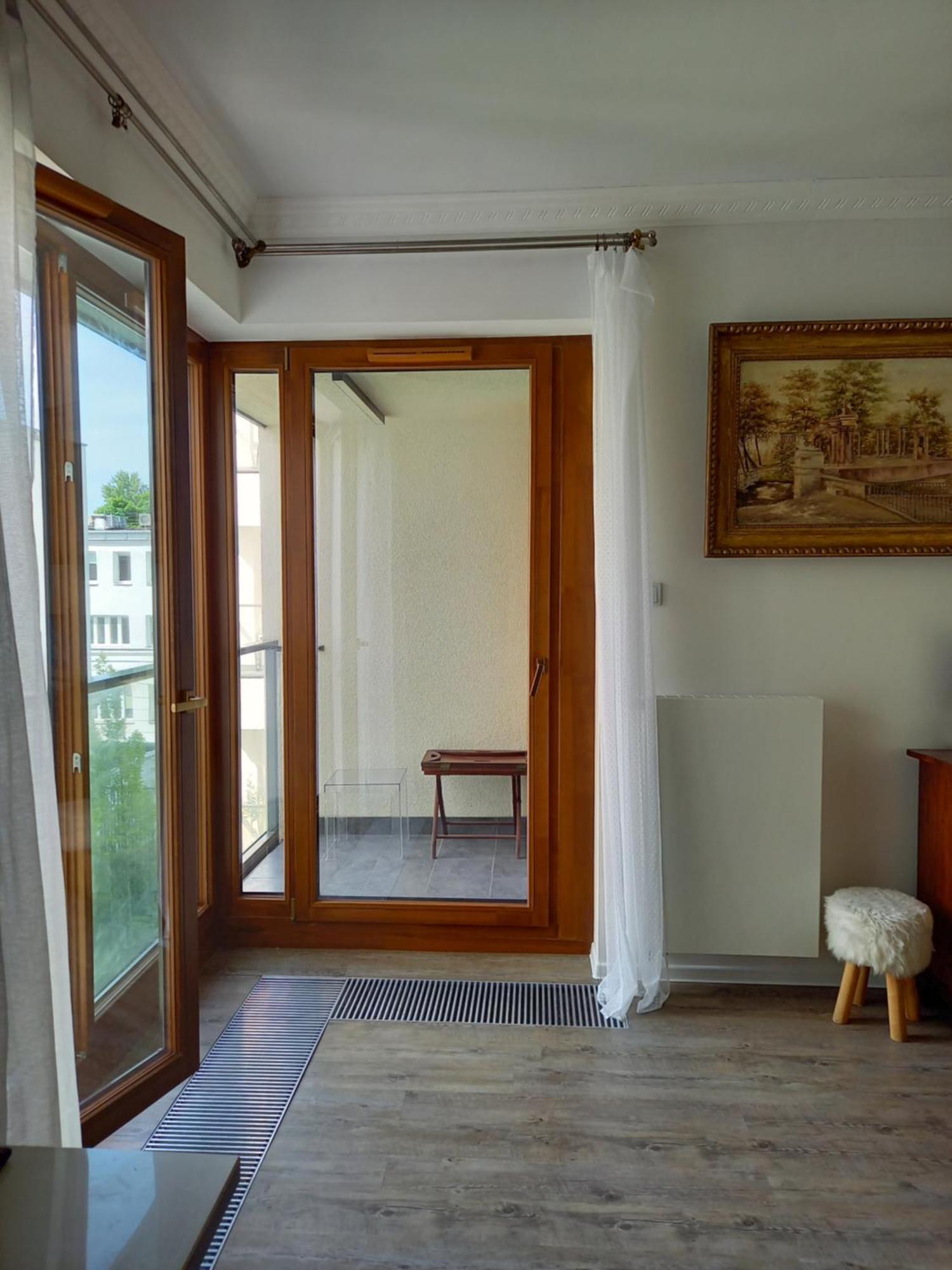 Apart Studio Lazienki Park *
